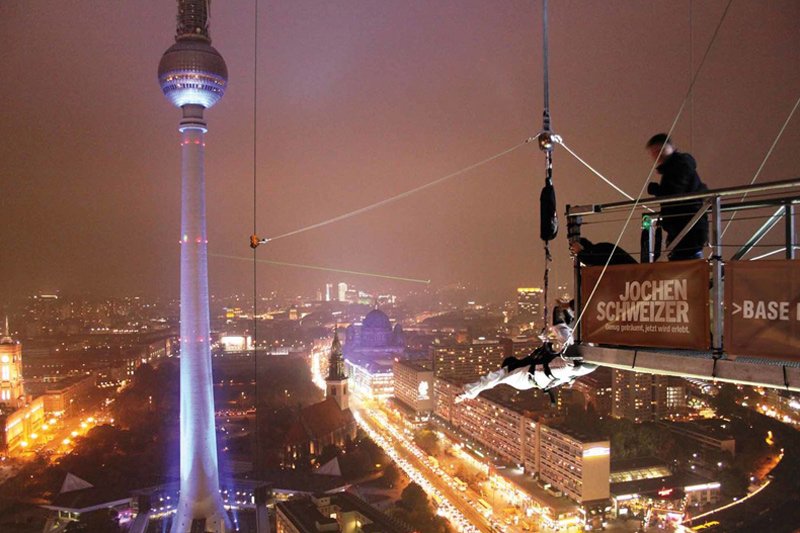 base-flying-in-berlin-germany