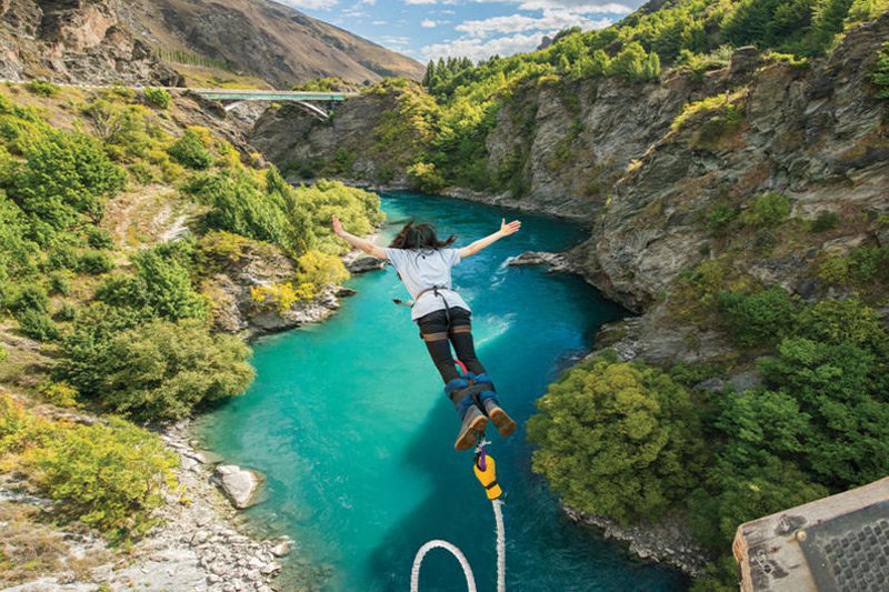 naked-bungee-jumping-in-queenstown-new-zealand