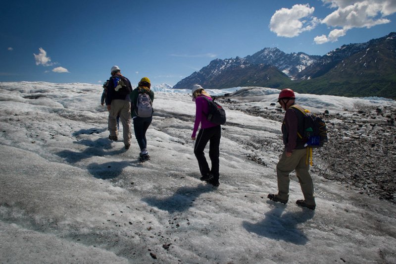 trekking-in-matanushka-glacier-alaska-travel-adventures